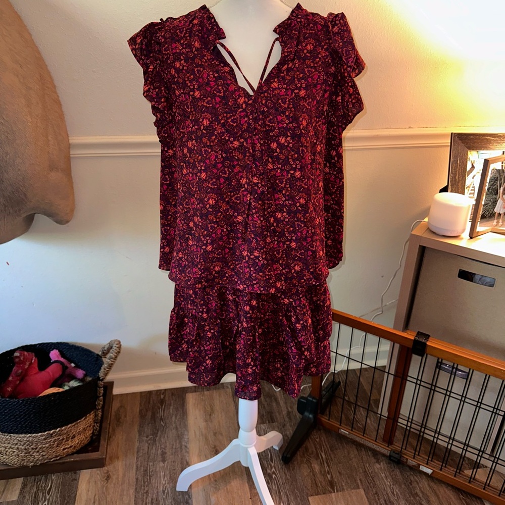 Very light and airy skirt and top. Perfect for summer